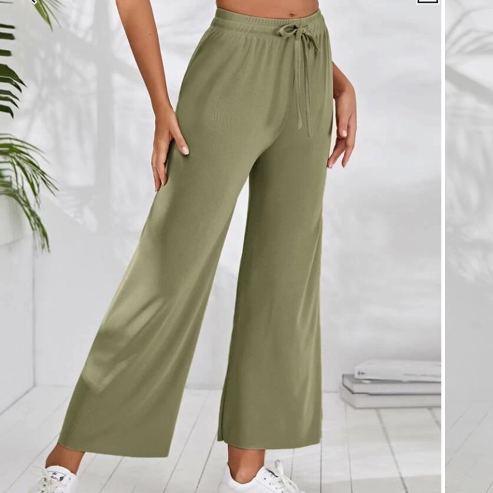 Green flare pants